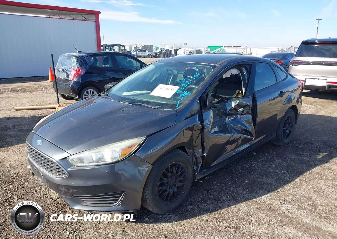 2017 Ford Focus S VIN:1FADP3E22HL295384 - 2