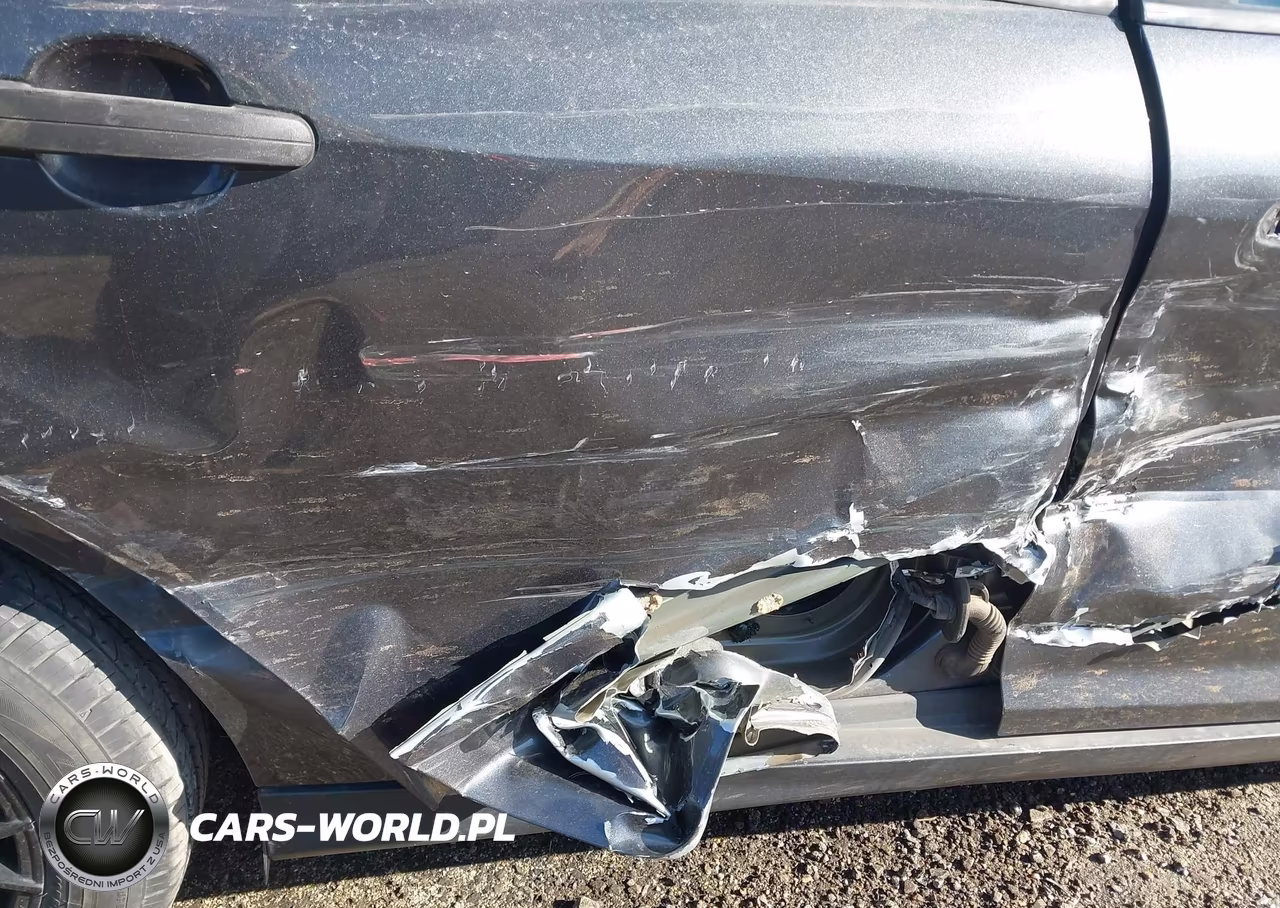 2017 Ford Focus S VIN:1FADP3E22HL295384 - 21