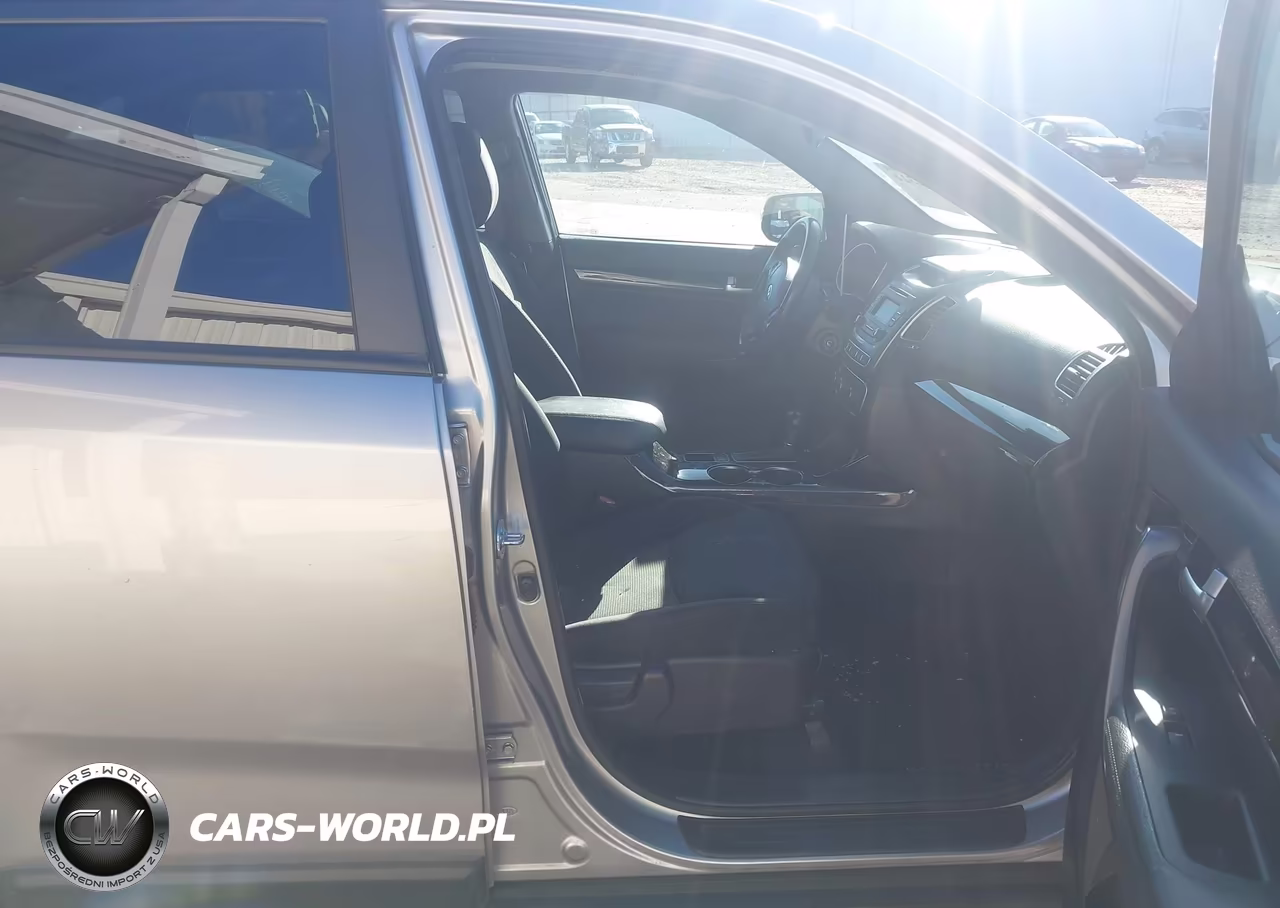2014 Kia Sorento Lx VIN:5XYKT3A61EG457969 - 5
