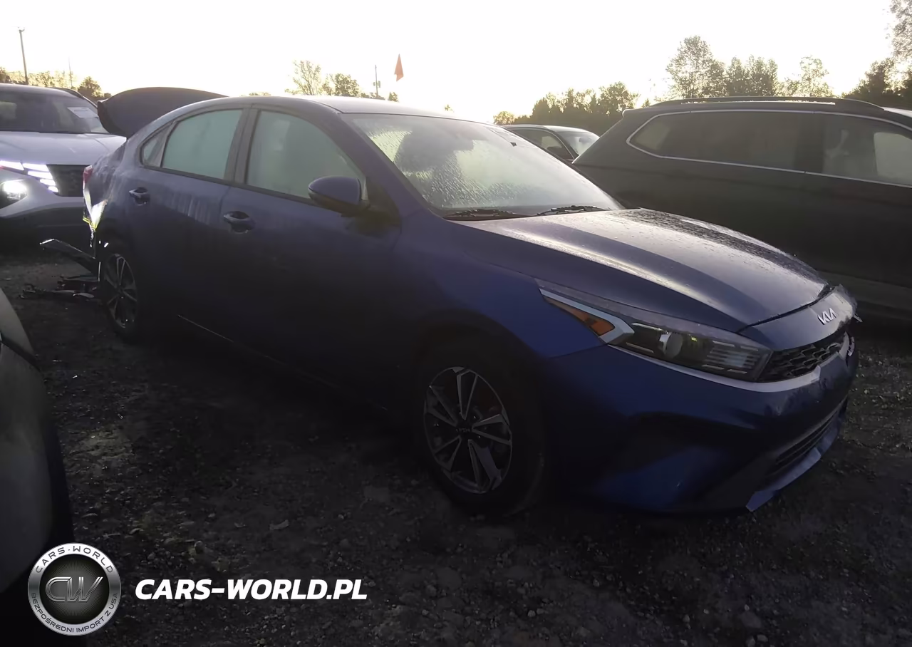 2023 Kia Forte Lxs