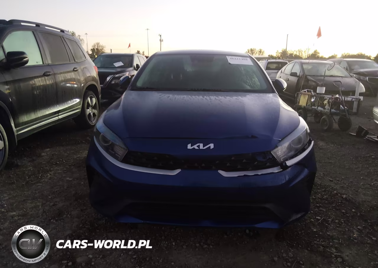 2023 Kia Forte Lxs VIN:3KPF24ADXPE599570 - 13