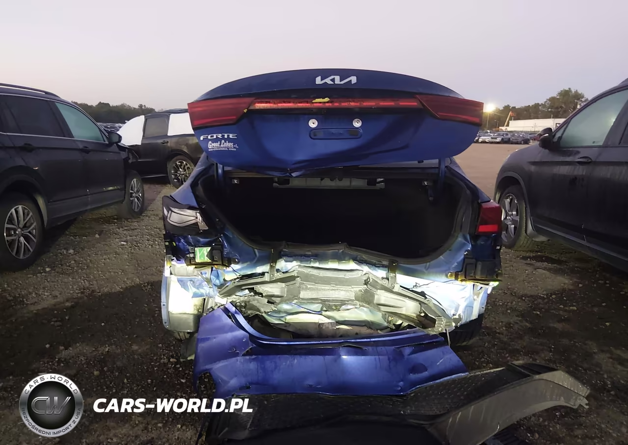 2023 Kia Forte Lxs VIN:3KPF24ADXPE599570 - 17