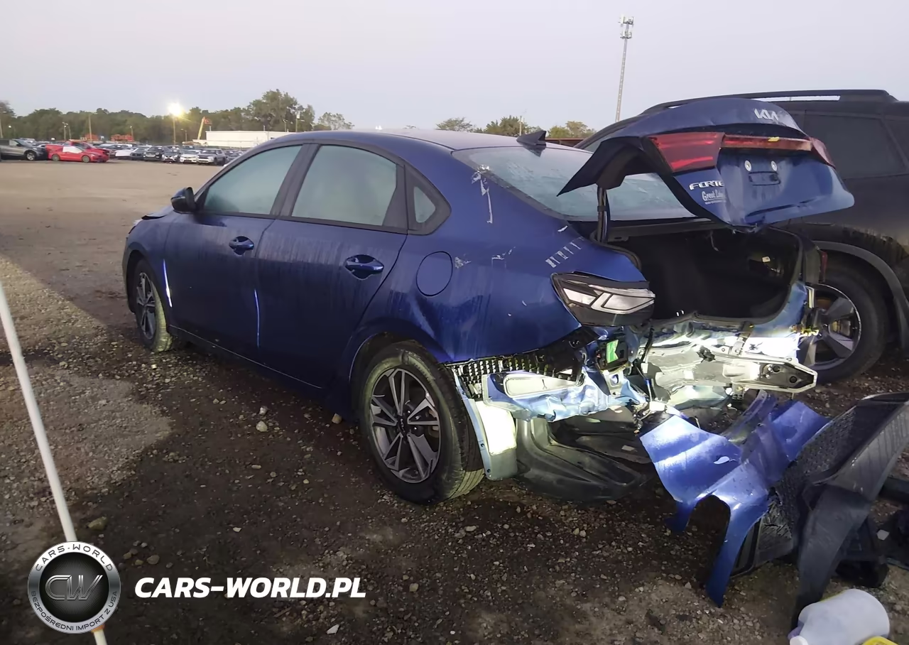 2023 Kia Forte Lxs VIN:3KPF24ADXPE599570 - 3