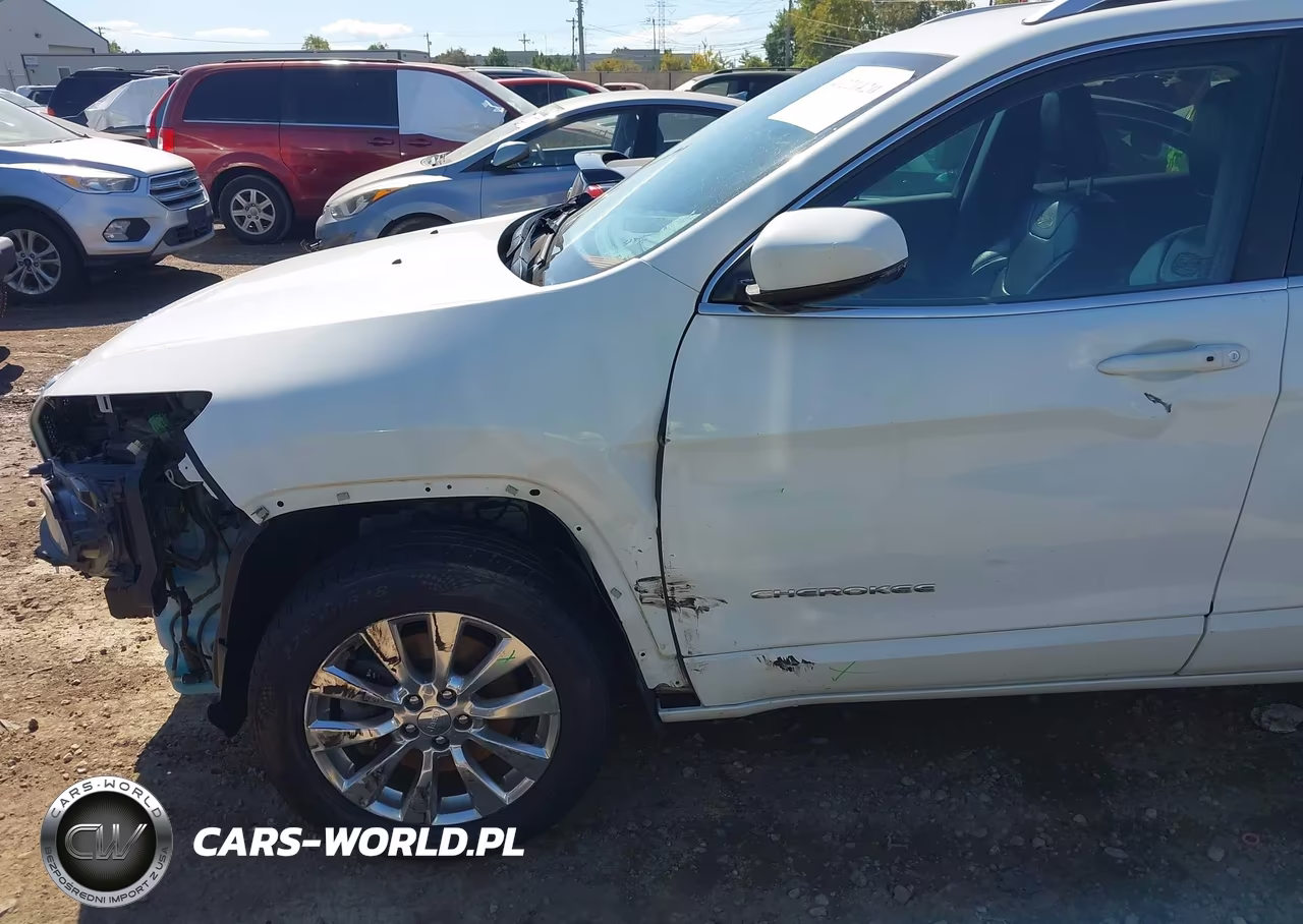 2016 Jeep Cherokee Overland VIN:1C4PJMJS7GW301147 - 19