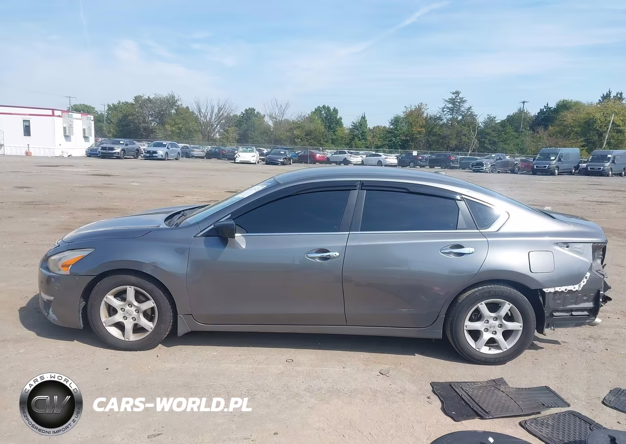 2015 Nissan Altima 2.5 S VIN:1N4AL3AP3FC208010 - 15