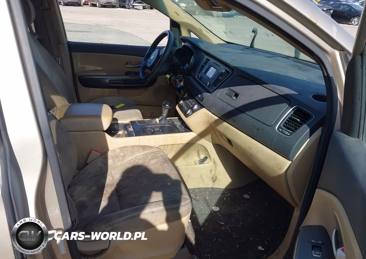 2015 Kia Sedona Lx VIN:KNDMB5C1XF6067739 - 5