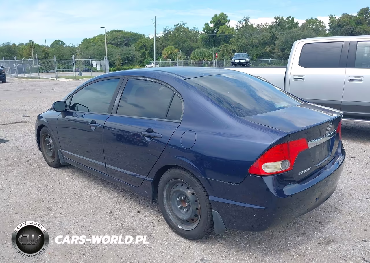 2010 Honda Civic Lx VIN:19XFA1F5XAE004565 - 3