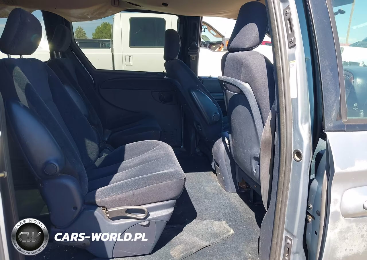 2003 Chrysler Town & Country Lx VIN:2C4GP44L23R374951 - 8