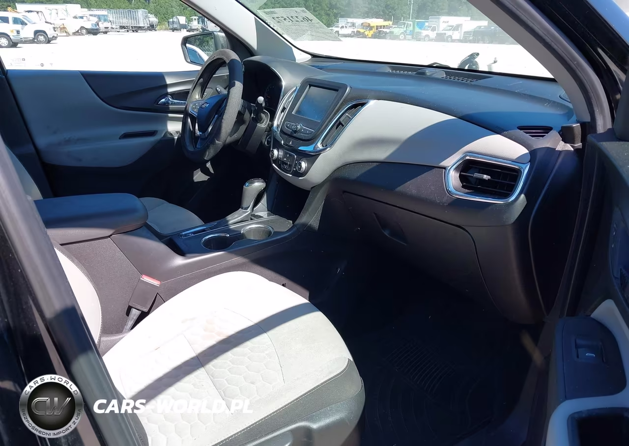 2018 Chevrolet Equinox Ls VIN:2GNAXHEV2J6177183 - 5