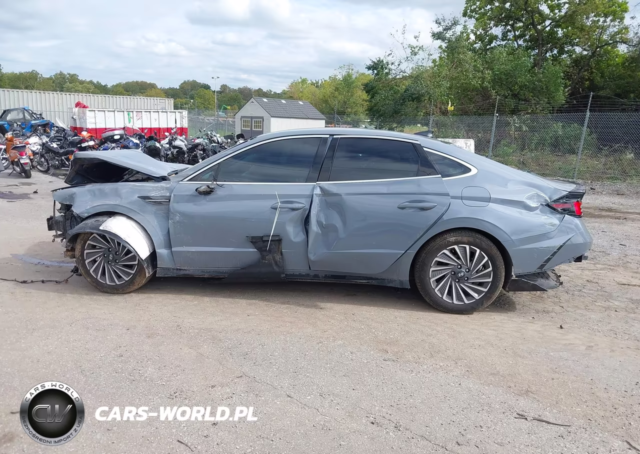 2025 Hyundai Sonata Hybrid Sel VIN:KMHL34JJ0SA120618 - 15