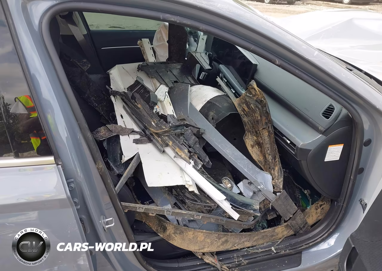 2025 Hyundai Sonata Hybrid Sel VIN:KMHL34JJ0SA120618 - 5