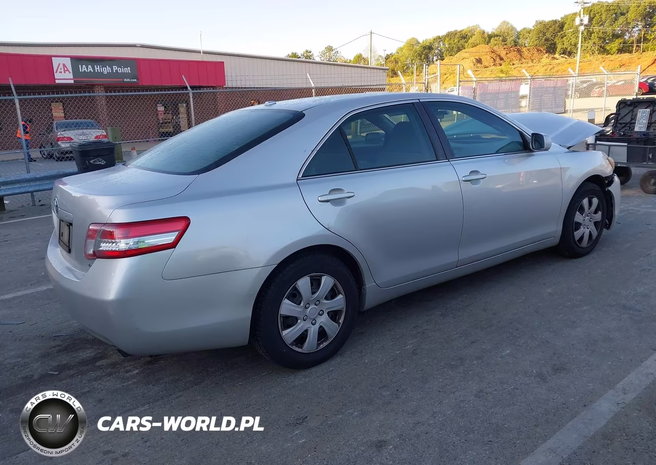 2011 Toyota Camry Le VIN:4T1BF3EK0BU632815 - 4