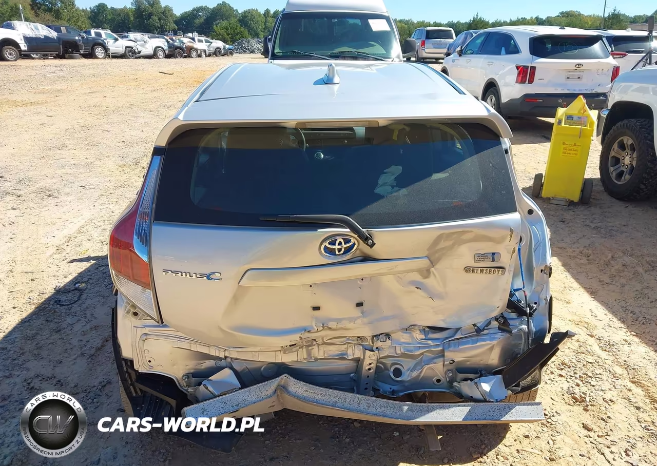 2016 Toyota Prius C Two VIN:JTDKDTB30G1139992 - 16