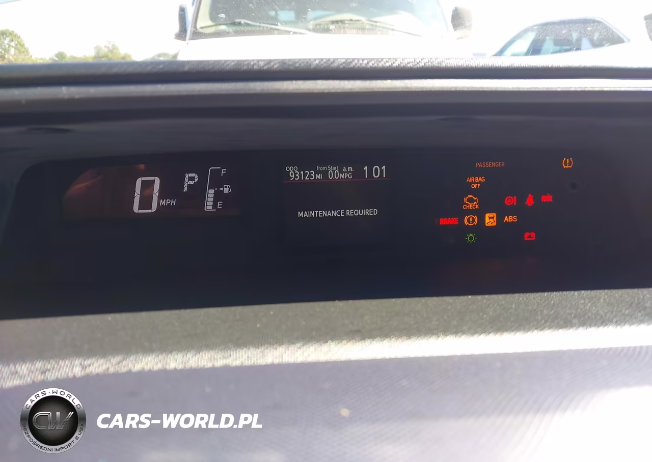 2016 Toyota Prius C Two VIN:JTDKDTB30G1139992 - 7