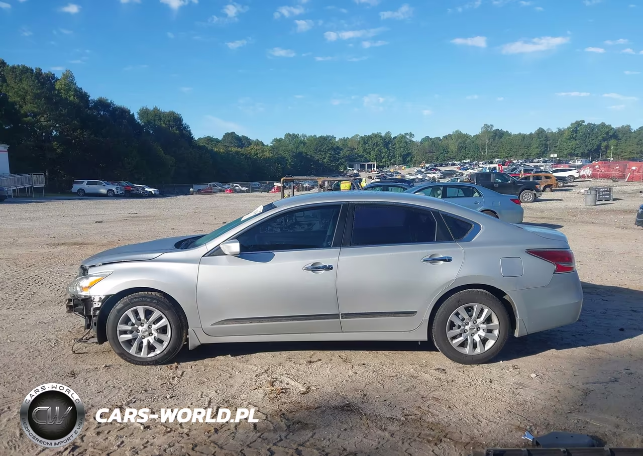 2015 Nissan Altima 2.5 S VIN:1N4AL3APXFN307329 - 15