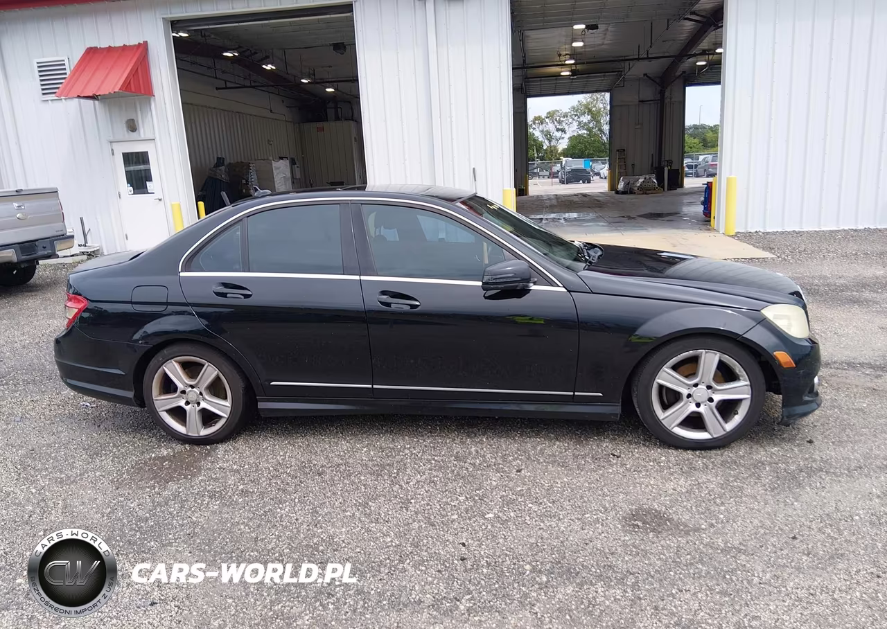 2010 Mercedes-Benz C 300 Luxury 4Matic-Sport 4Matic VIN:WDDGF8BB3AF383527 - 13