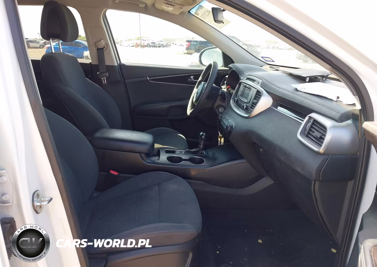 2017 Kia Sorento 3.3L Lx VIN:5XYPGDA52HG207815 - 5