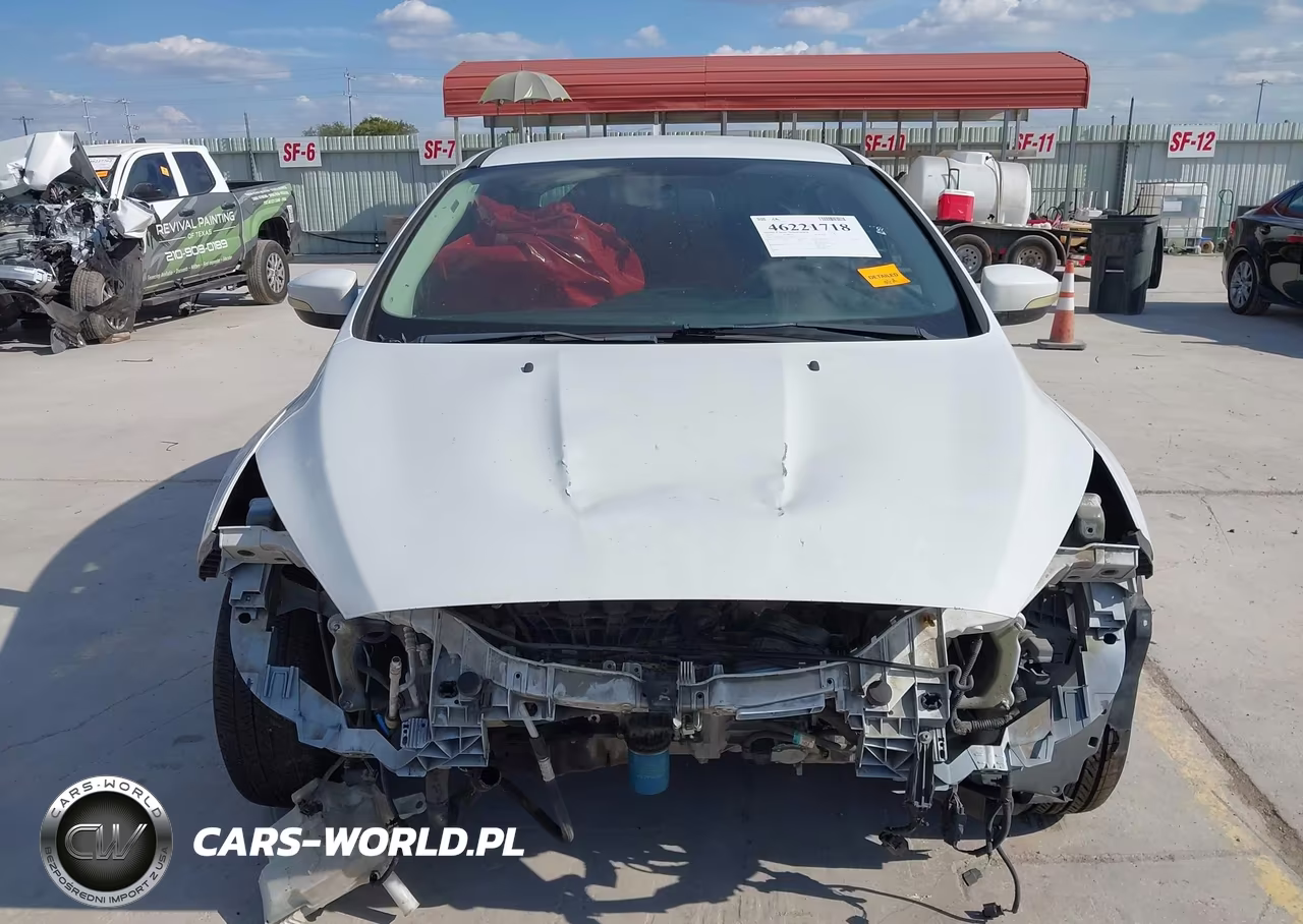 2017 Ford Focus Se VIN:1FADP3F23HL217338 - 12