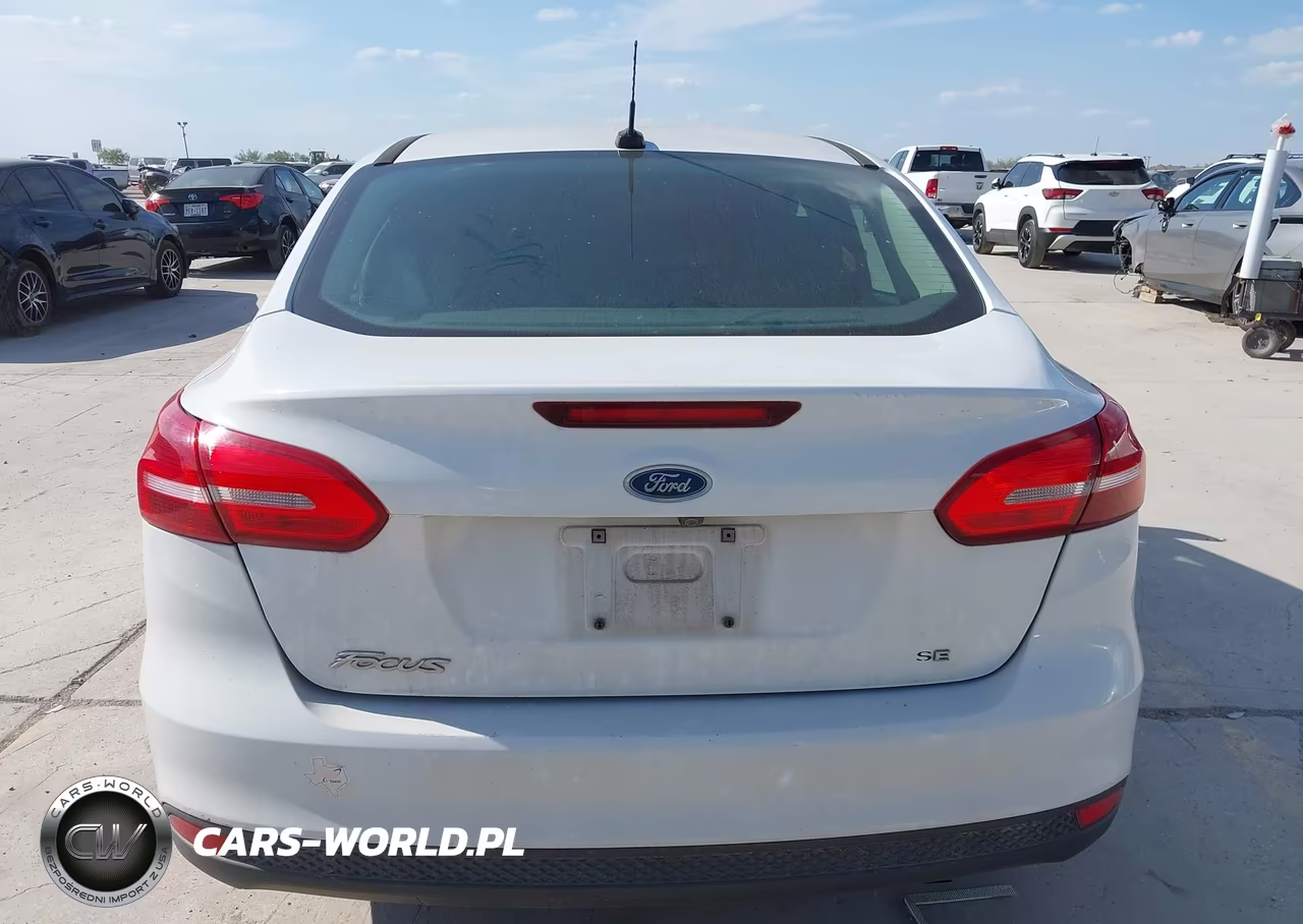 2017 Ford Focus Se VIN:1FADP3F23HL217338 - 16