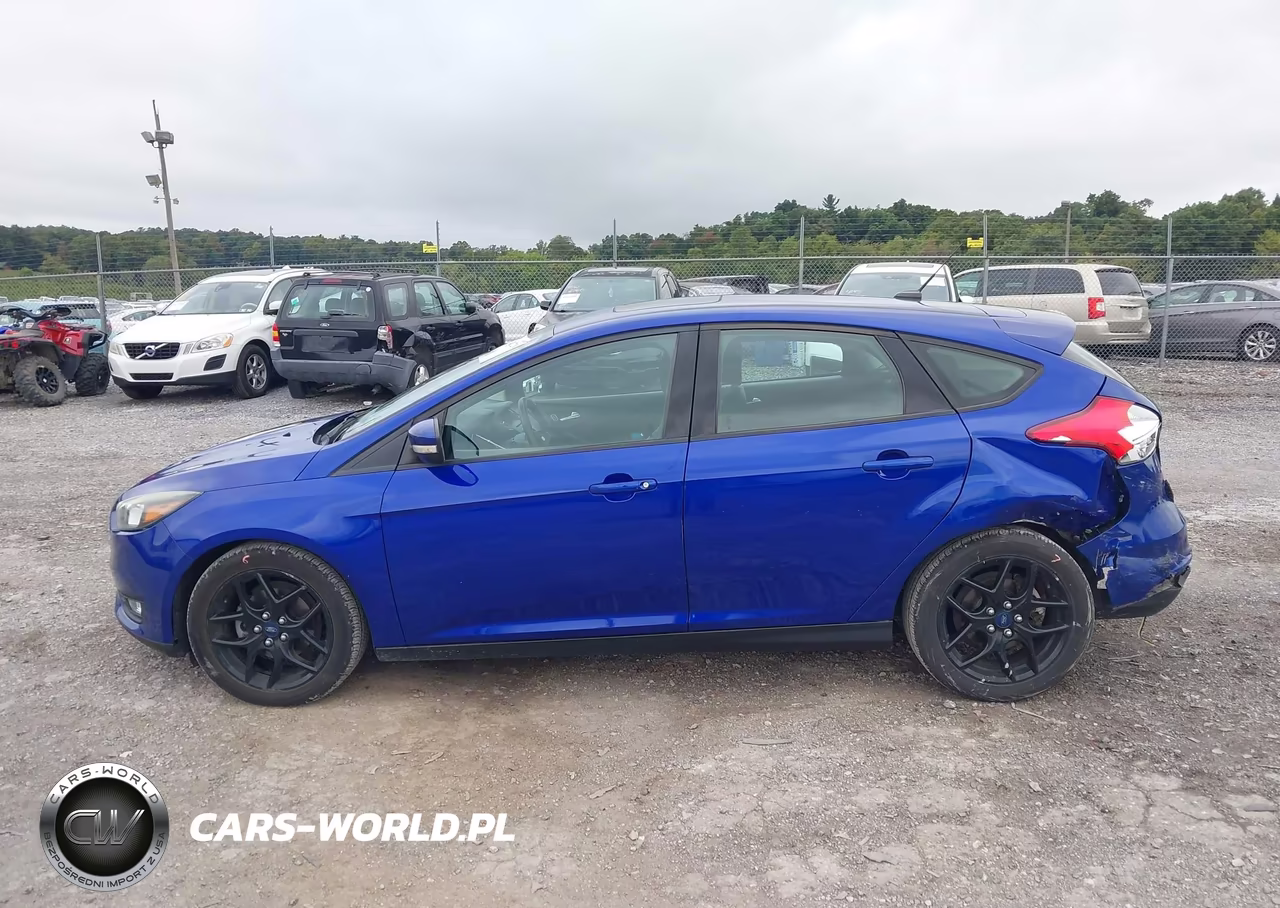 2015 Ford Focus Se VIN:1FADP3K23FL279471 - 14