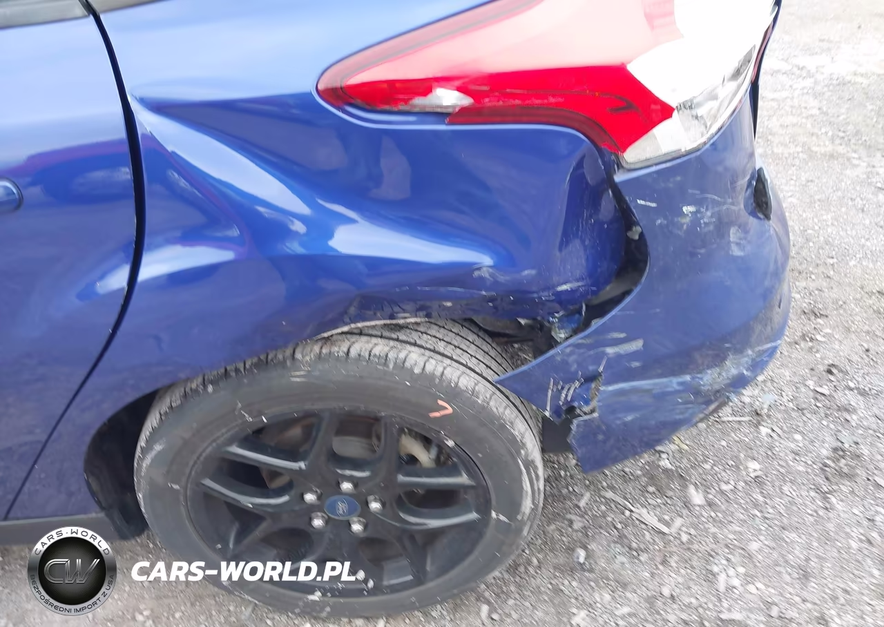 2015 Ford Focus Se VIN:1FADP3K23FL279471 - 6