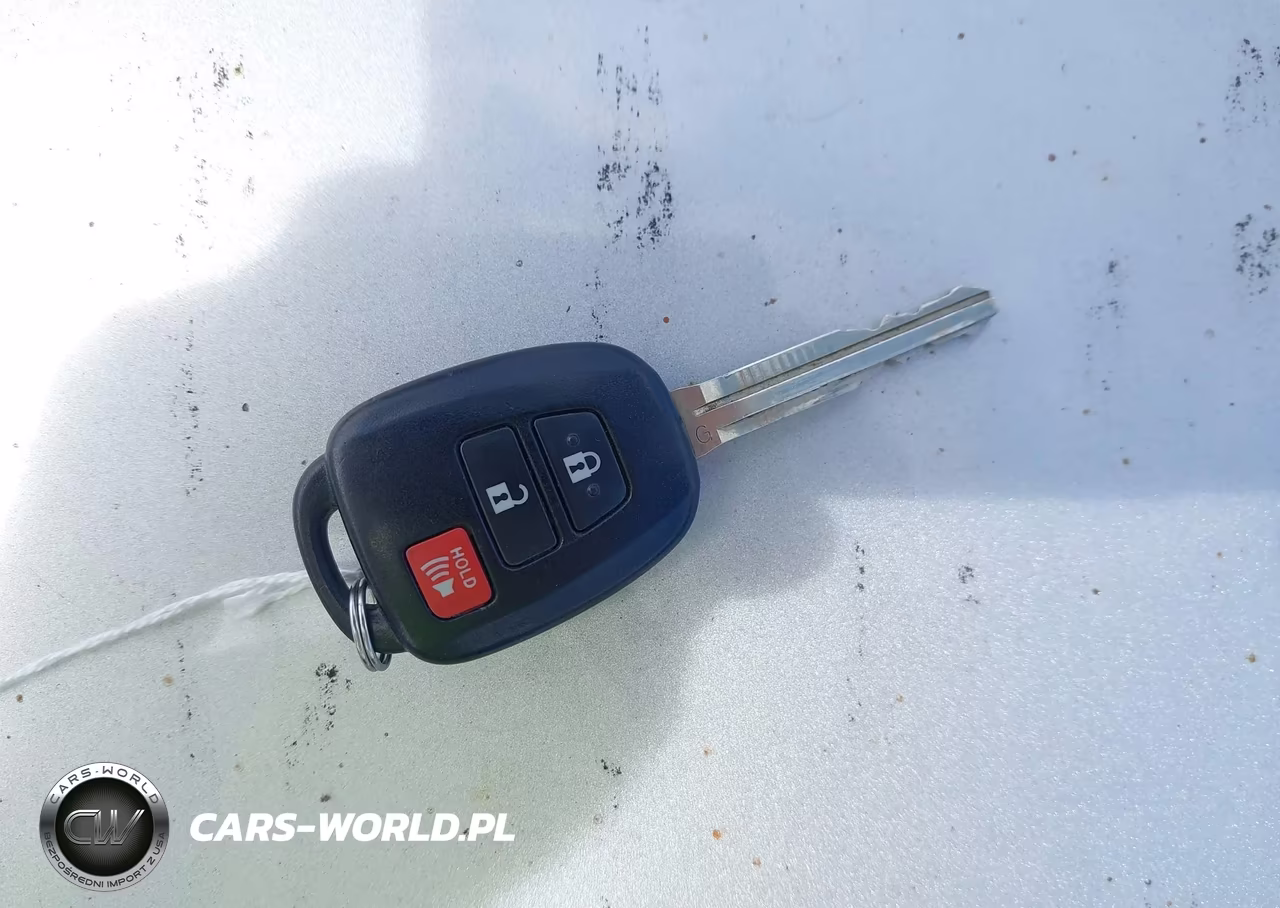 2012 Toyota Prius C Two VIN:JTDKDTB32C1509057 - 11