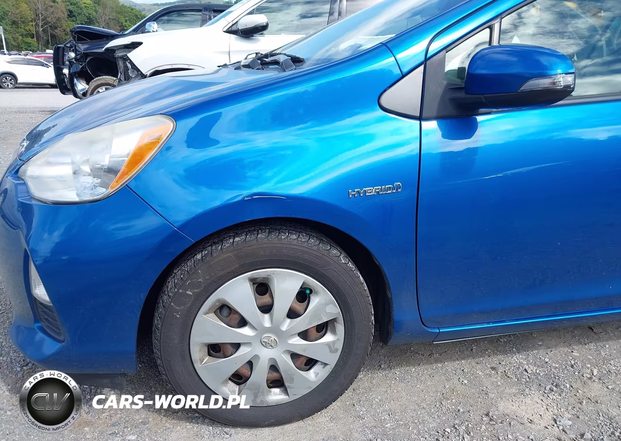 2012 Toyota Prius C Two VIN:JTDKDTB32C1509057 - 13