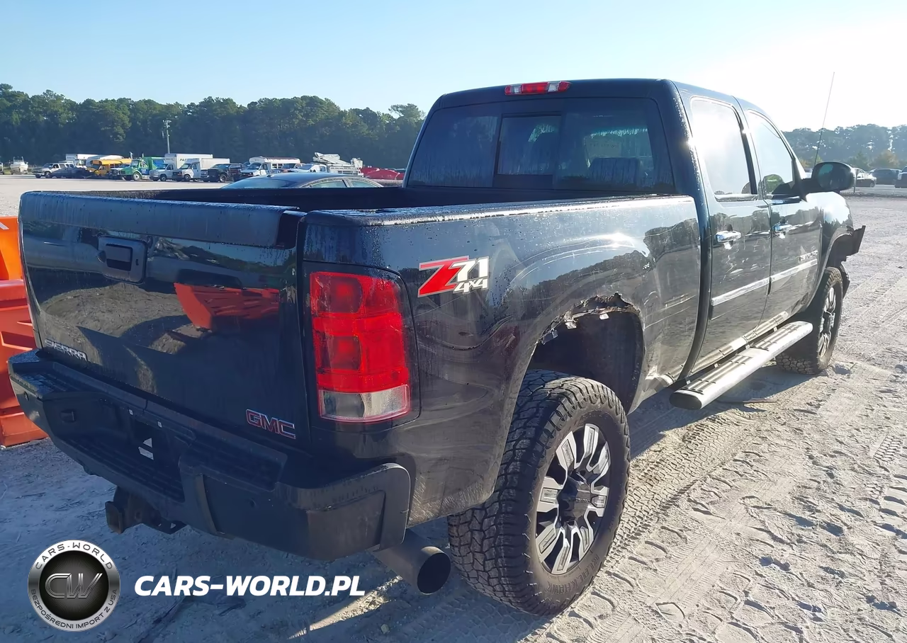2014 GMC Sierra 2500Hd Denali VIN:1GT125E81EF118217 - 4