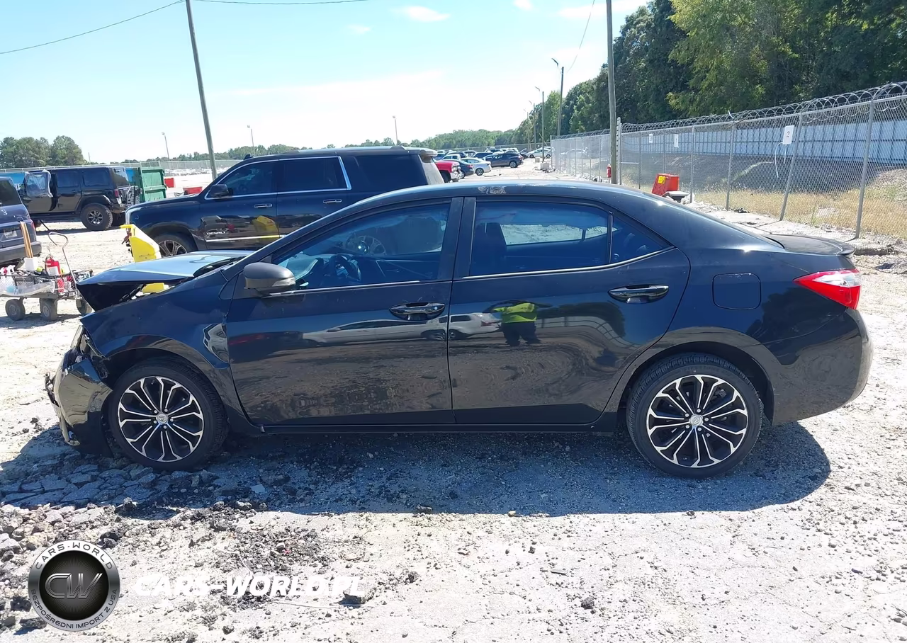 2015 Toyota Corolla S Plus VIN:5YFBURHE8FP256449 - 15