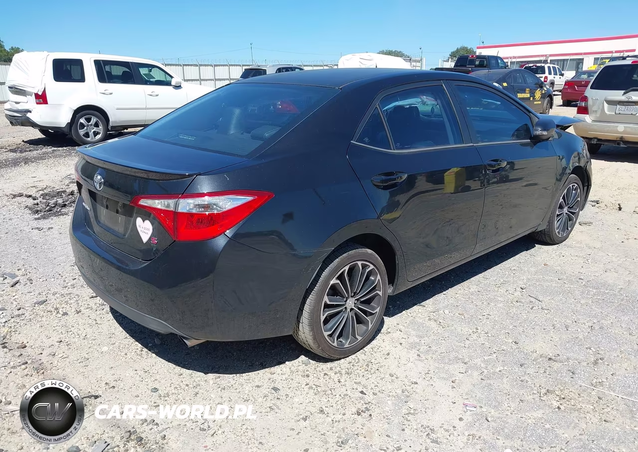 2015 Toyota Corolla S Plus VIN:5YFBURHE8FP256449 - 4