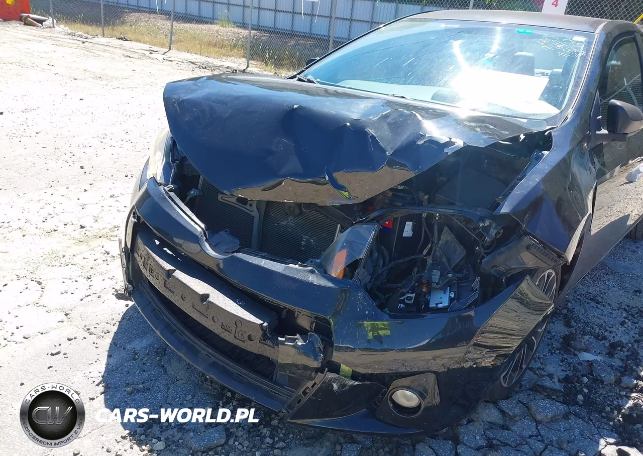 2015 Toyota Corolla S Plus VIN:5YFBURHE8FP256449 - 6