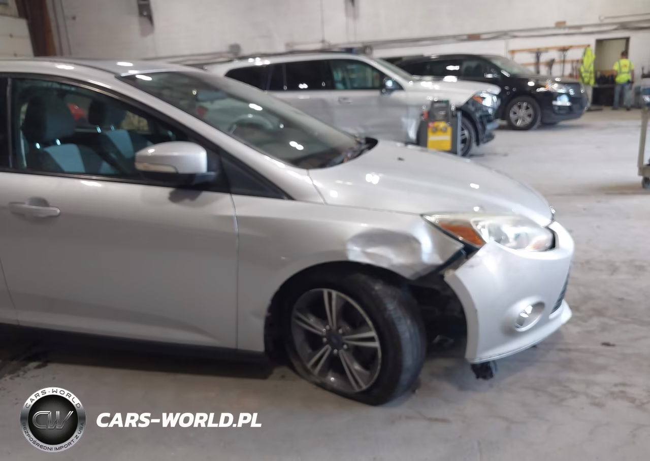 2014 Ford Focus Se VIN:1FADP3F23EL319783 - 6