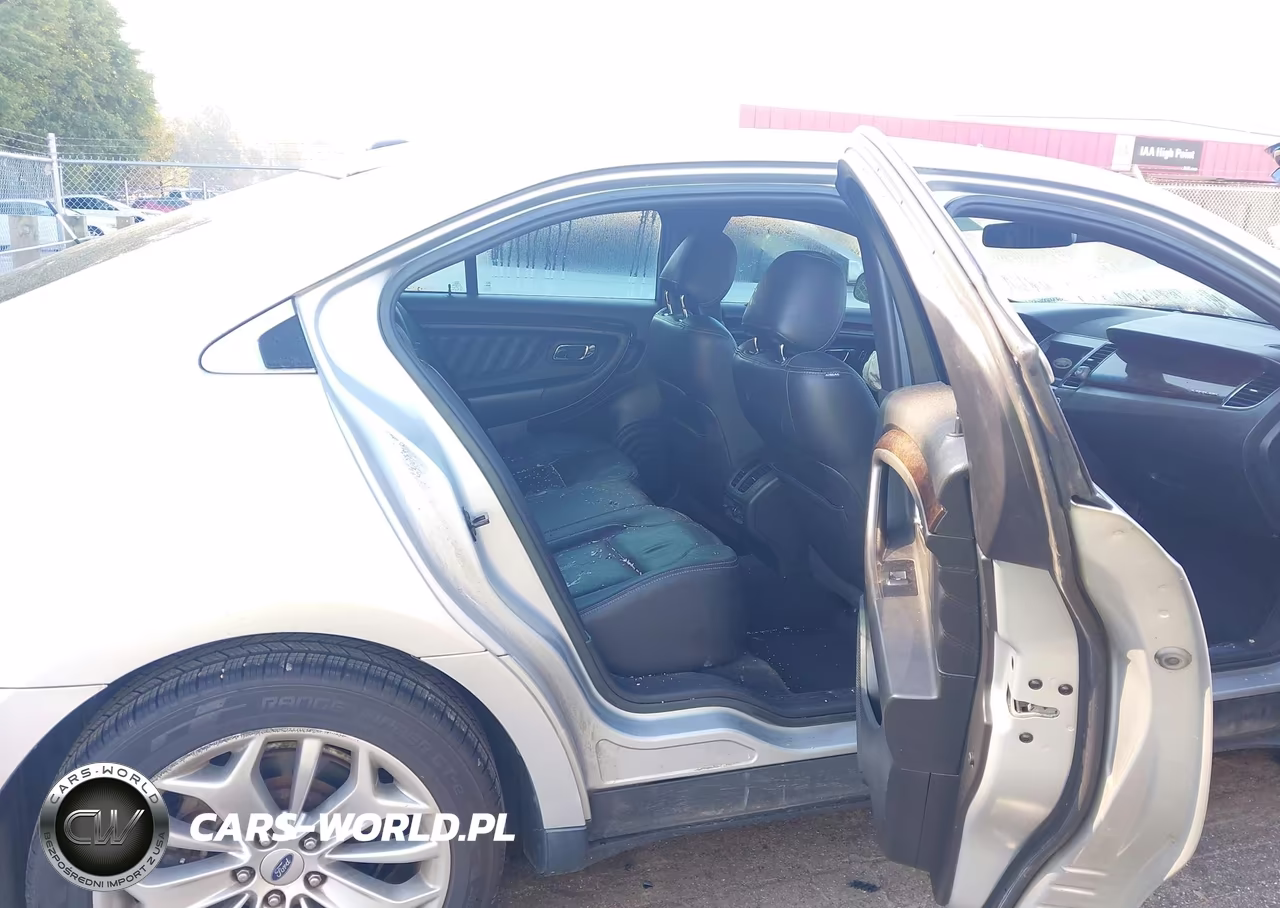 2017 Ford Taurus Limited VIN:1FAHP2F80HG108389 - 8