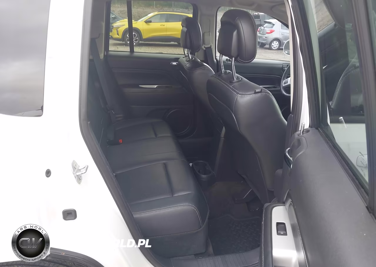 2015 Jeep Compass High Altitude Edition VIN:1C4NJDEB4FD271388 - 8