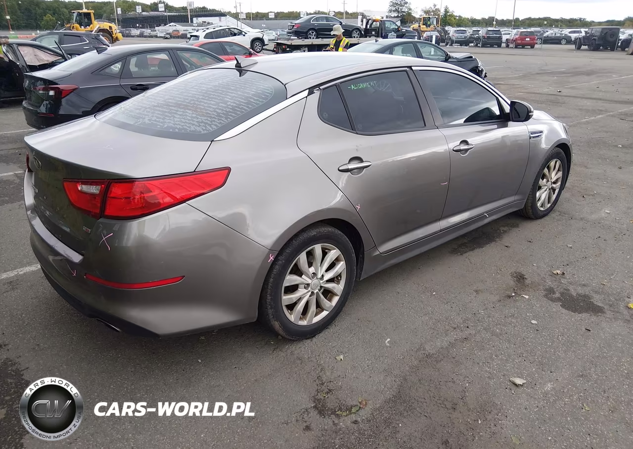 2015 Kia Optima Lx VIN:5XXGM4A7XFG477306 - 4