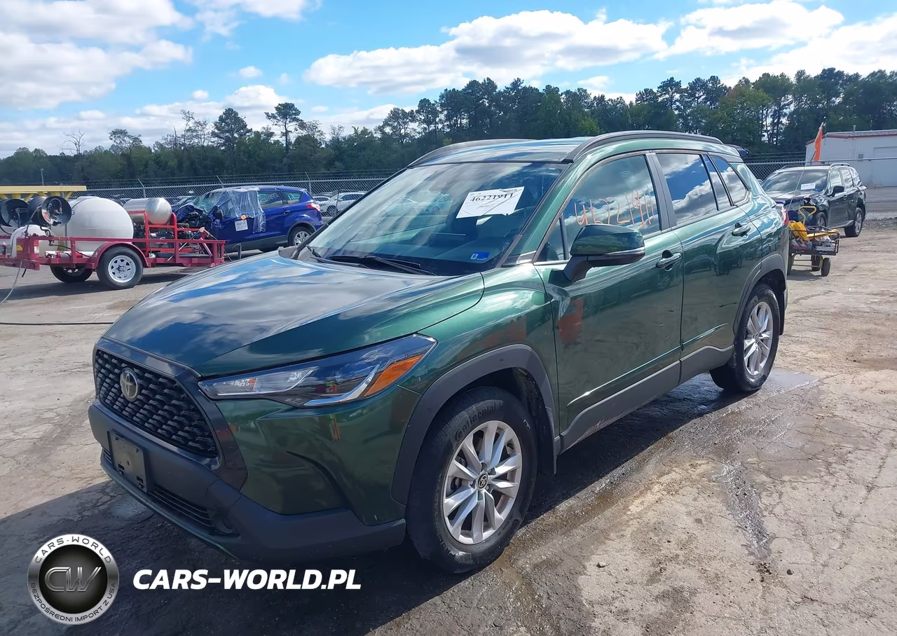 2022 Toyota Corolla Cross Le VIN:7MUCAABG5NV034925 - 2