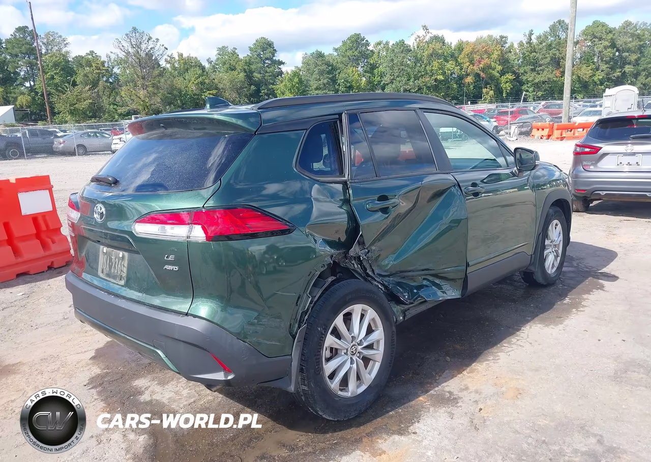 2022 Toyota Corolla Cross Le VIN:7MUCAABG5NV034925 - 4