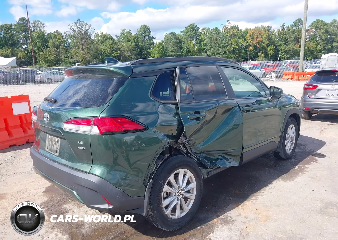 2022 Toyota Corolla Cross Le VIN:7MUCAABG5NV034925 - 6