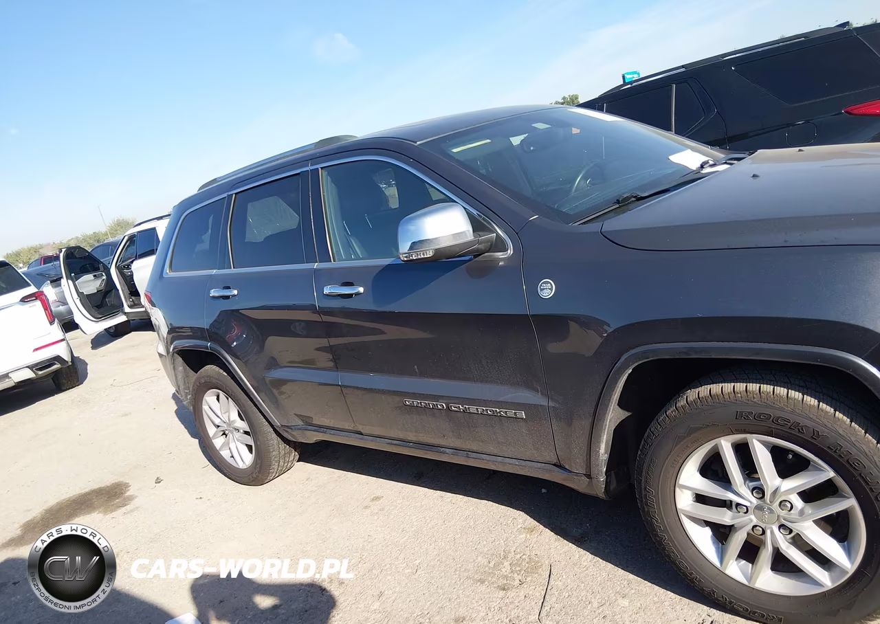 2017 Jeep Grand Cherokee Overland 4X4 VIN:1C4RJFCG3HC617449 - 13