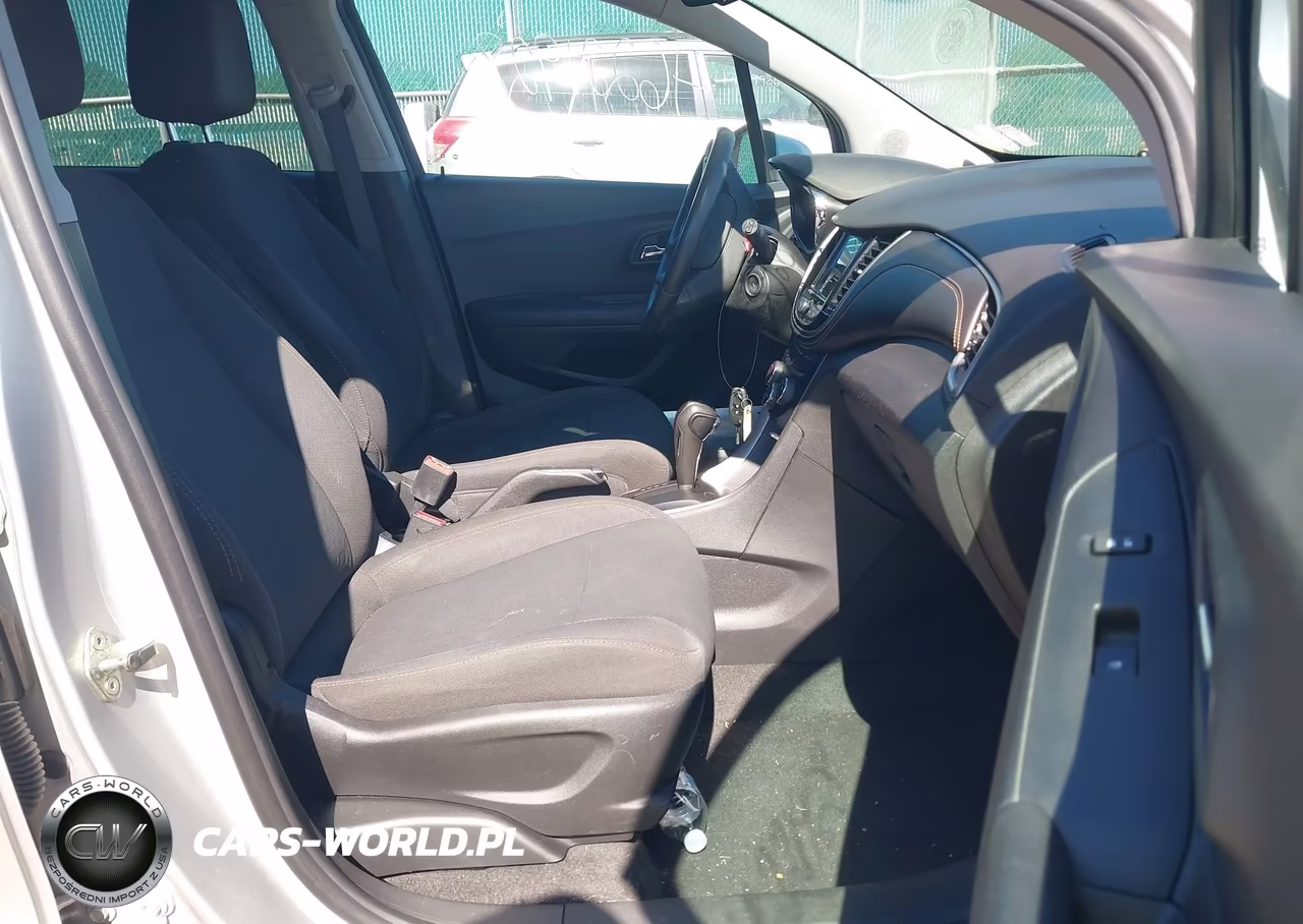 2020 Chevrolet Trax Fwd Ls VIN:3GNCJKSB3LL153068 - 5