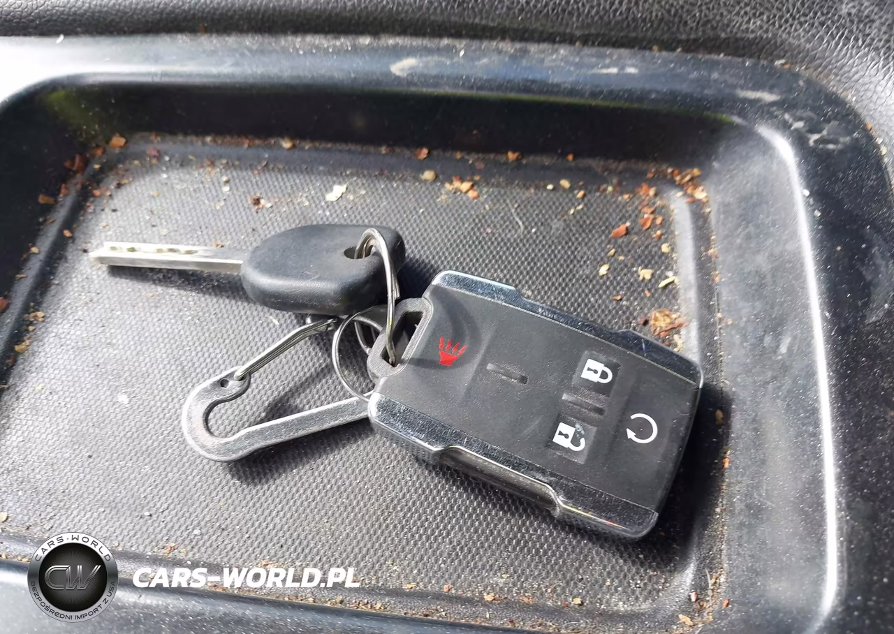 2018 Chevrolet Silverado 1500 1Lt VIN:3GCUKREC3JG121475 - 11