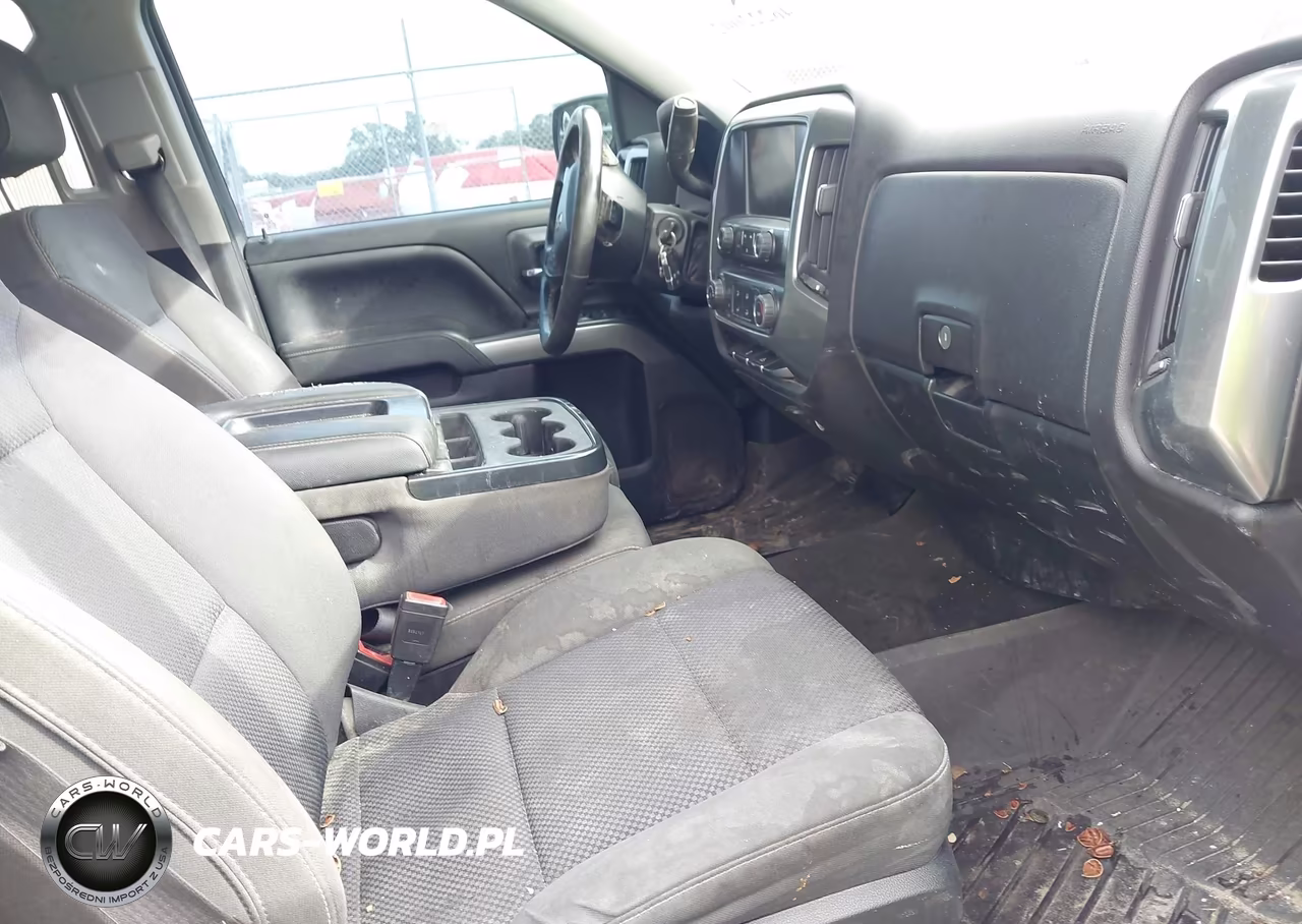 2018 Chevrolet Silverado 1500 1Lt VIN:3GCUKREC3JG121475 - 5