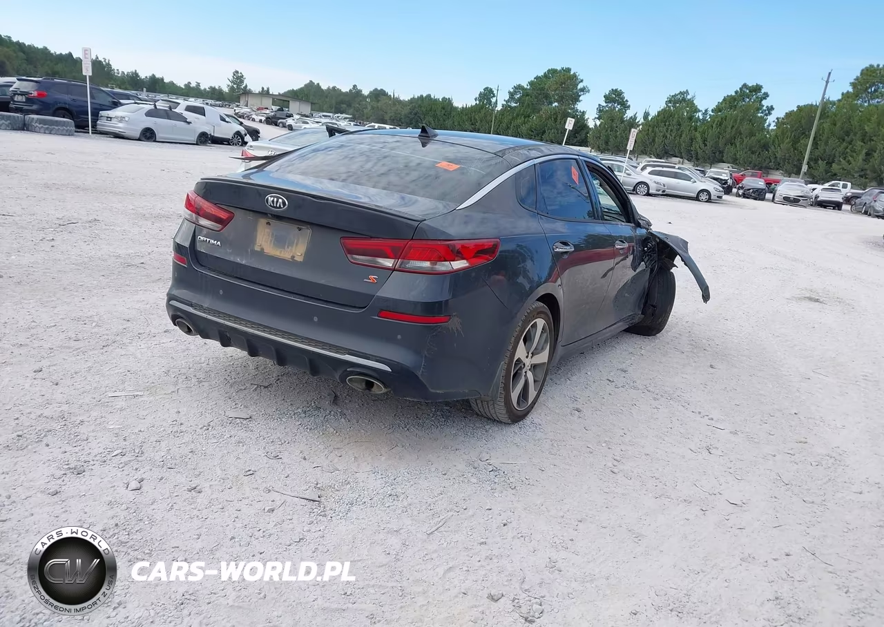 2019 Kia Optima S VIN:5XXGT4L32KG304922 - 4