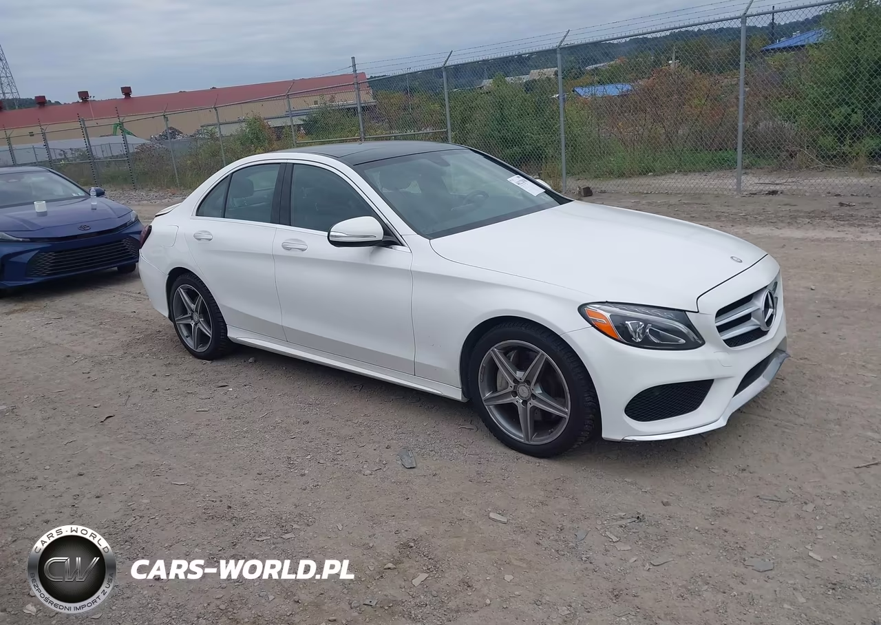 2015 Mercedes-Benz C 300 Sport 4Matic – zdjęcie 1 z 16