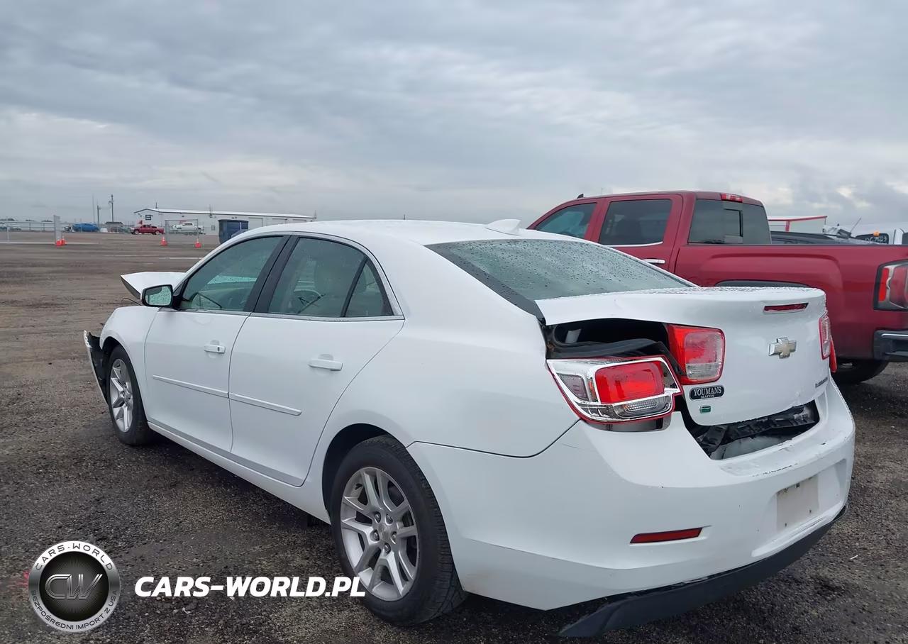 2015 Chevrolet Malibu 1Lt VIN:1G11C5SL6FF108007 - 3