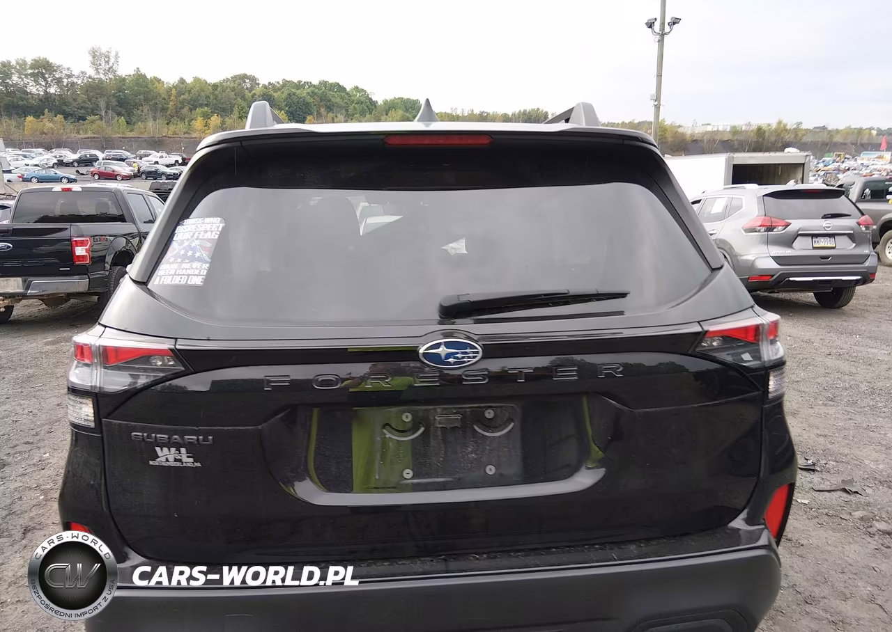 2025 Subaru Forester Premium VIN:JF2SLDDC4SH531641 - 16