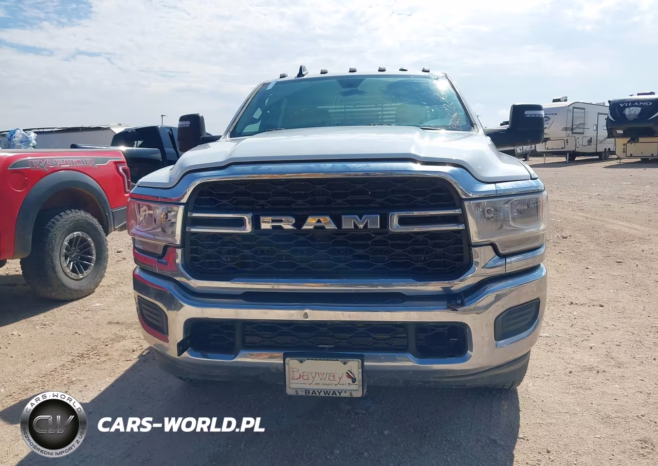 2024 Ram 2500 Tradesman 4X4 8' Box VIN:3C6UR5HJ1RG102392 - 12