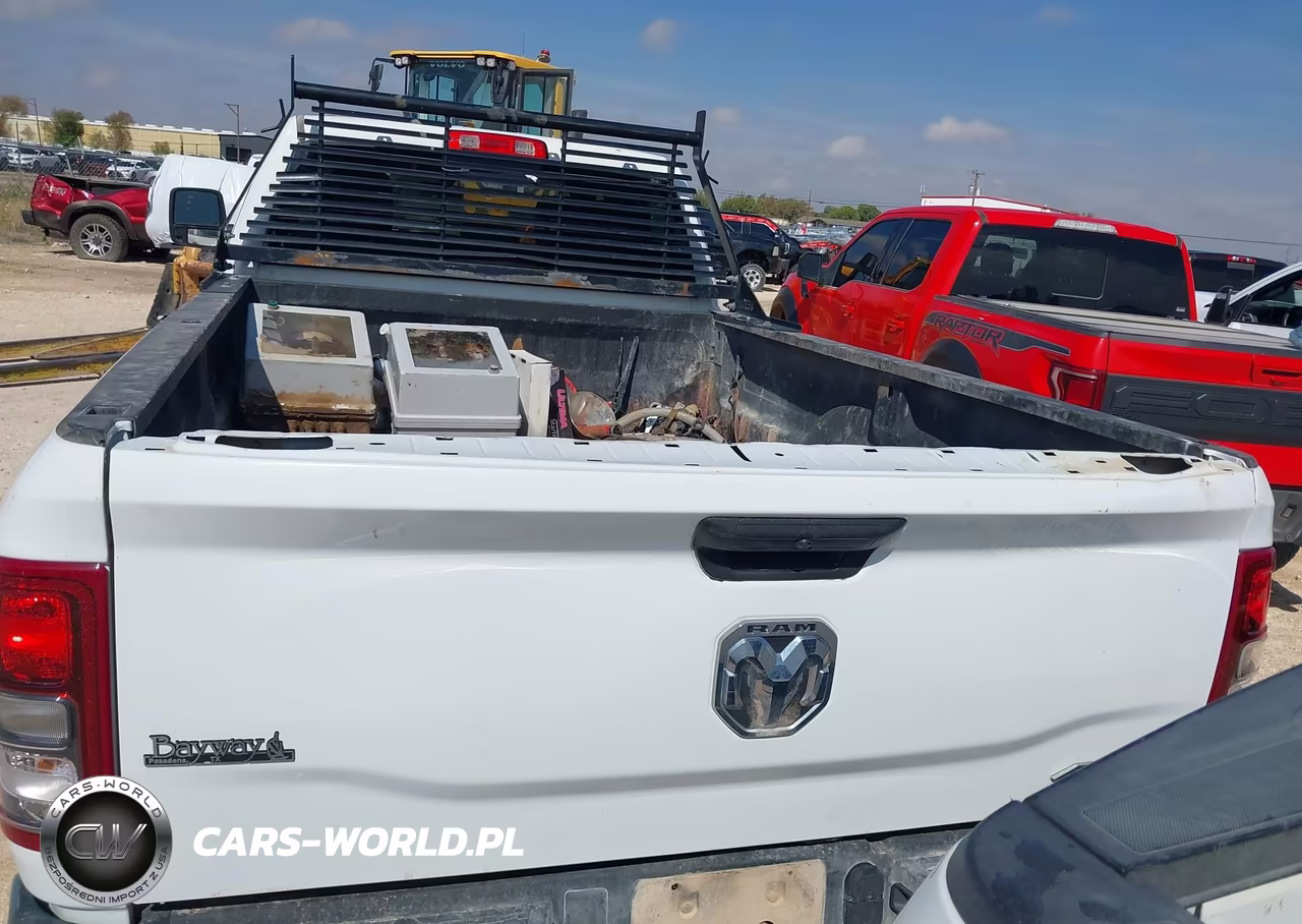 2024 Ram 2500 Tradesman 4X4 8' Box VIN:3C6UR5HJ1RG102392 - 16