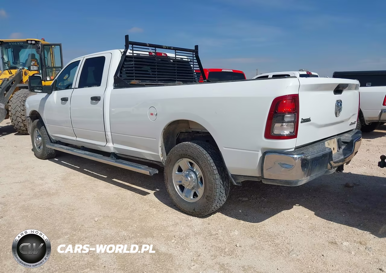 2024 Ram 2500 Tradesman 4X4 8' Box VIN:3C6UR5HJ1RG102392 - 3