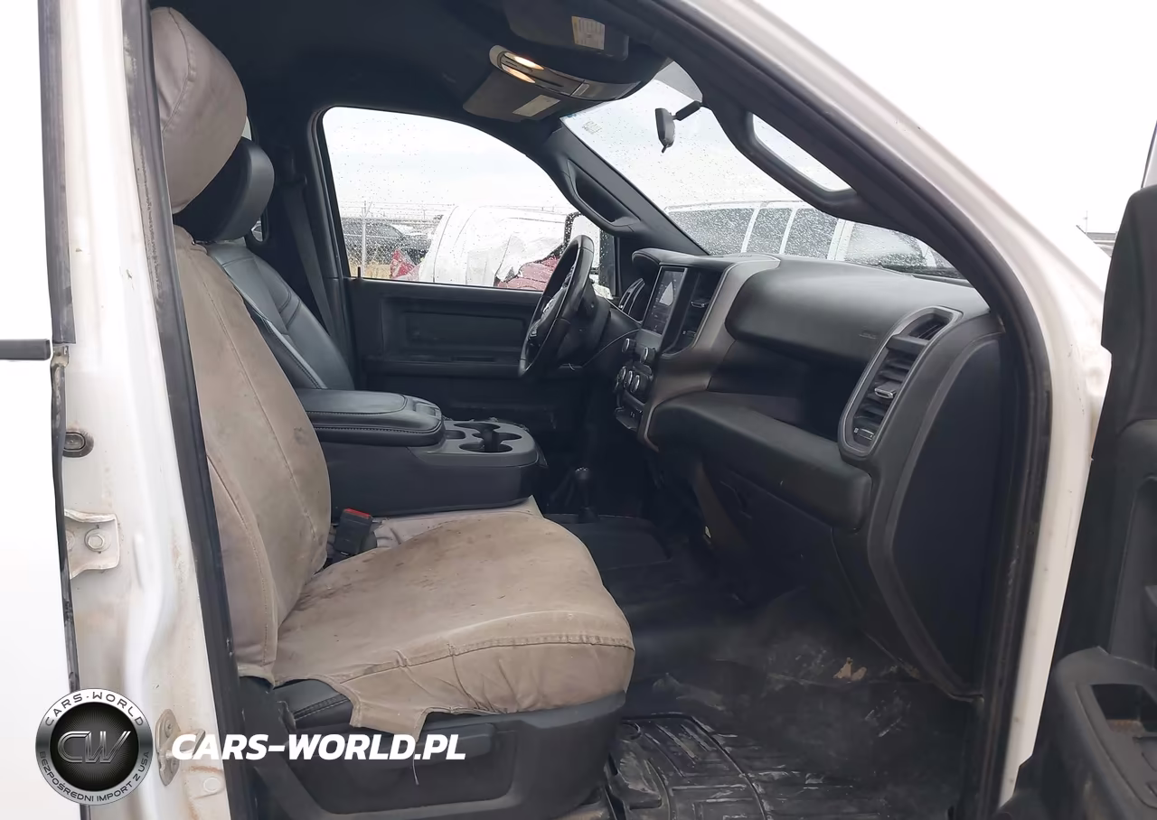 2024 Ram 2500 Tradesman 4X4 8' Box VIN:3C6UR5HJ1RG102392 - 5